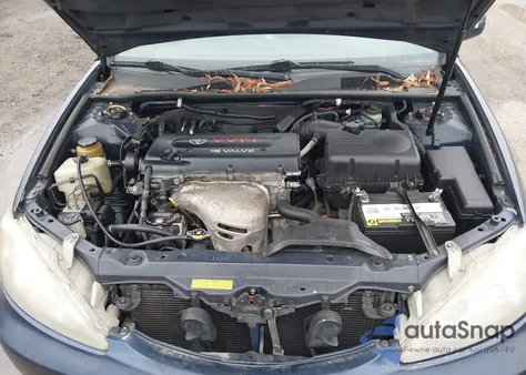 2003 Toyota Camry Xle z USA, uszkodzony, nr VIN 4T1BE32K33U652579